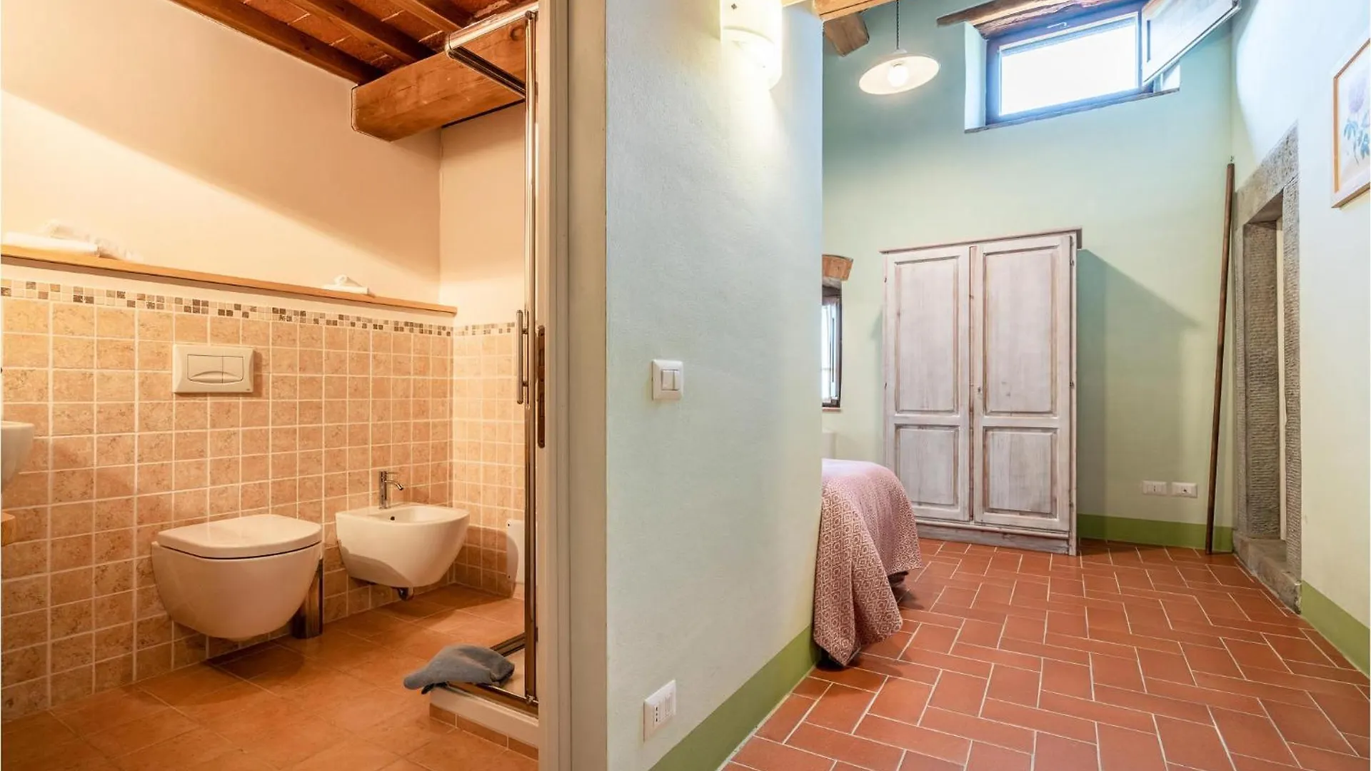 Casale Valle Di Sopra 앙기아리 0*,